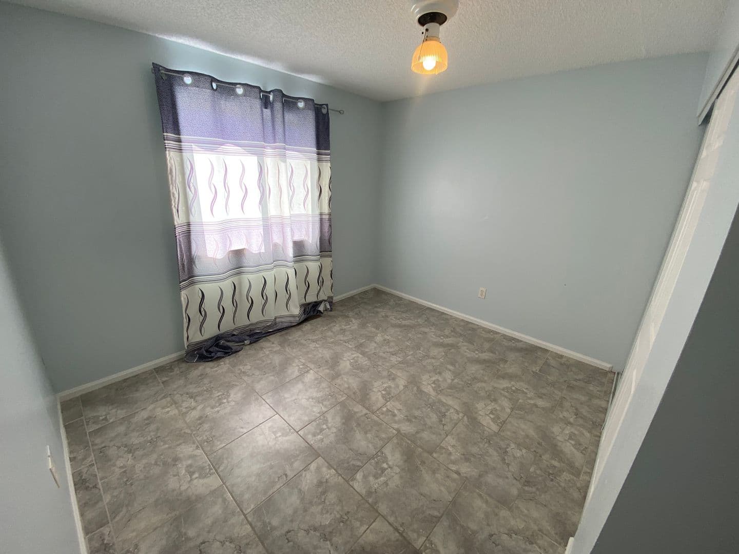 Aurora House: 18983 E Mercer Dr