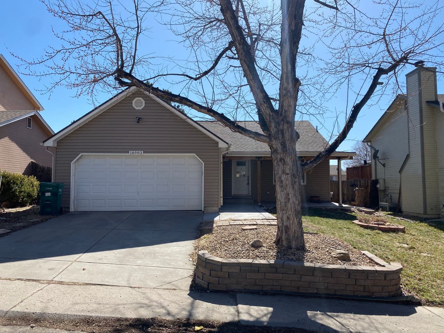 Aurora House: 18983 E Mercer Dr