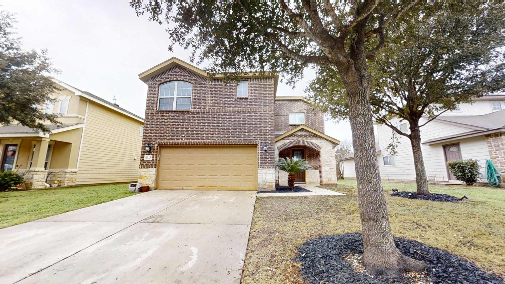 San Antonio House: 2915 Thunder Gulch