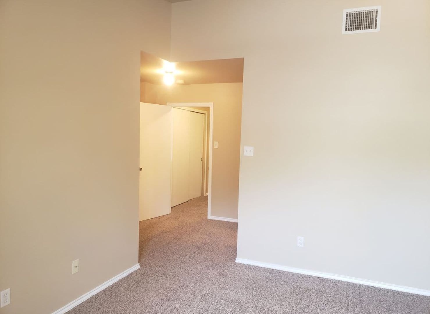 San Antonio Townhome: 7736 Rustic Park
