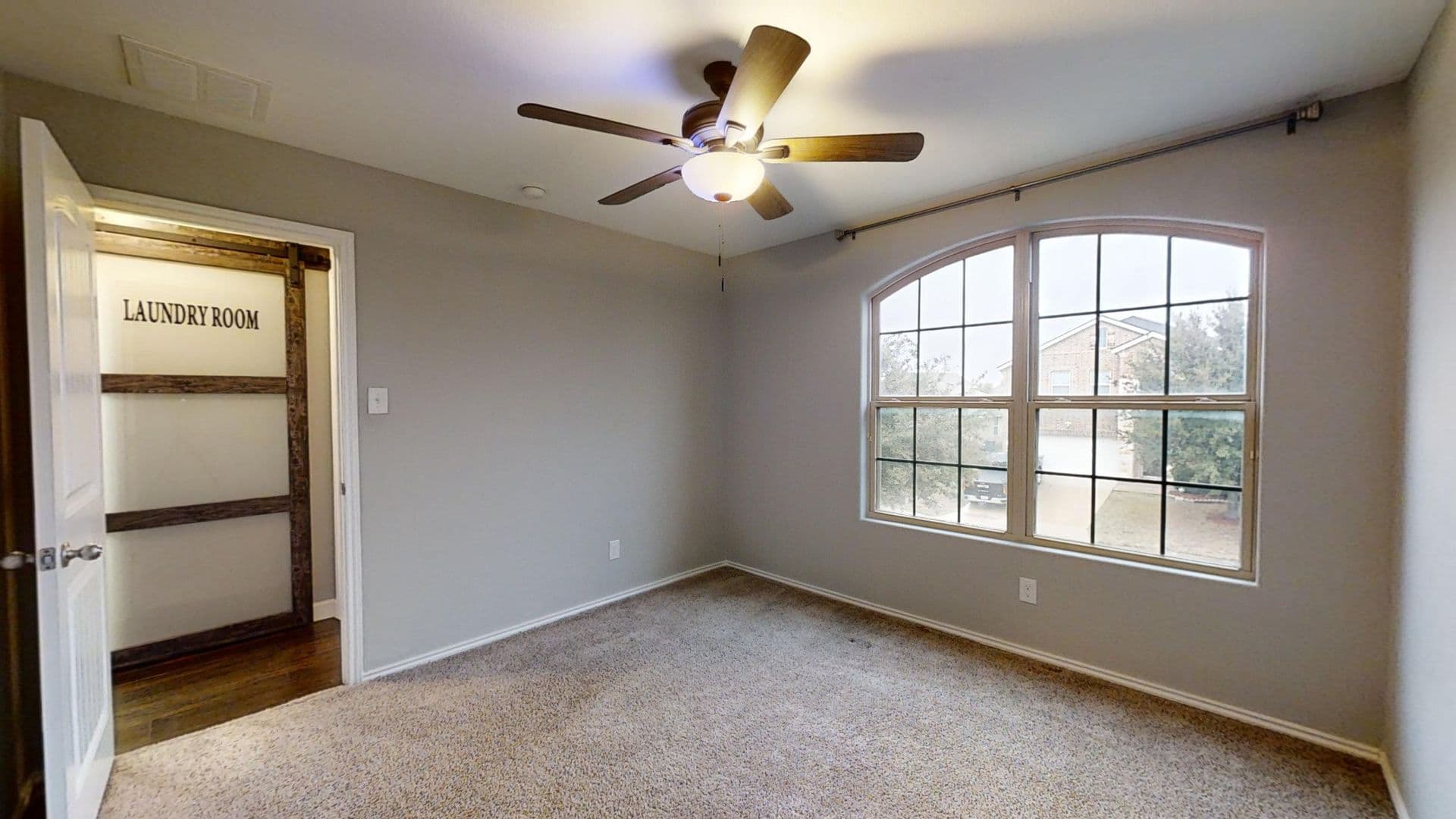 San Antonio House: 2915 Thunder Gulch