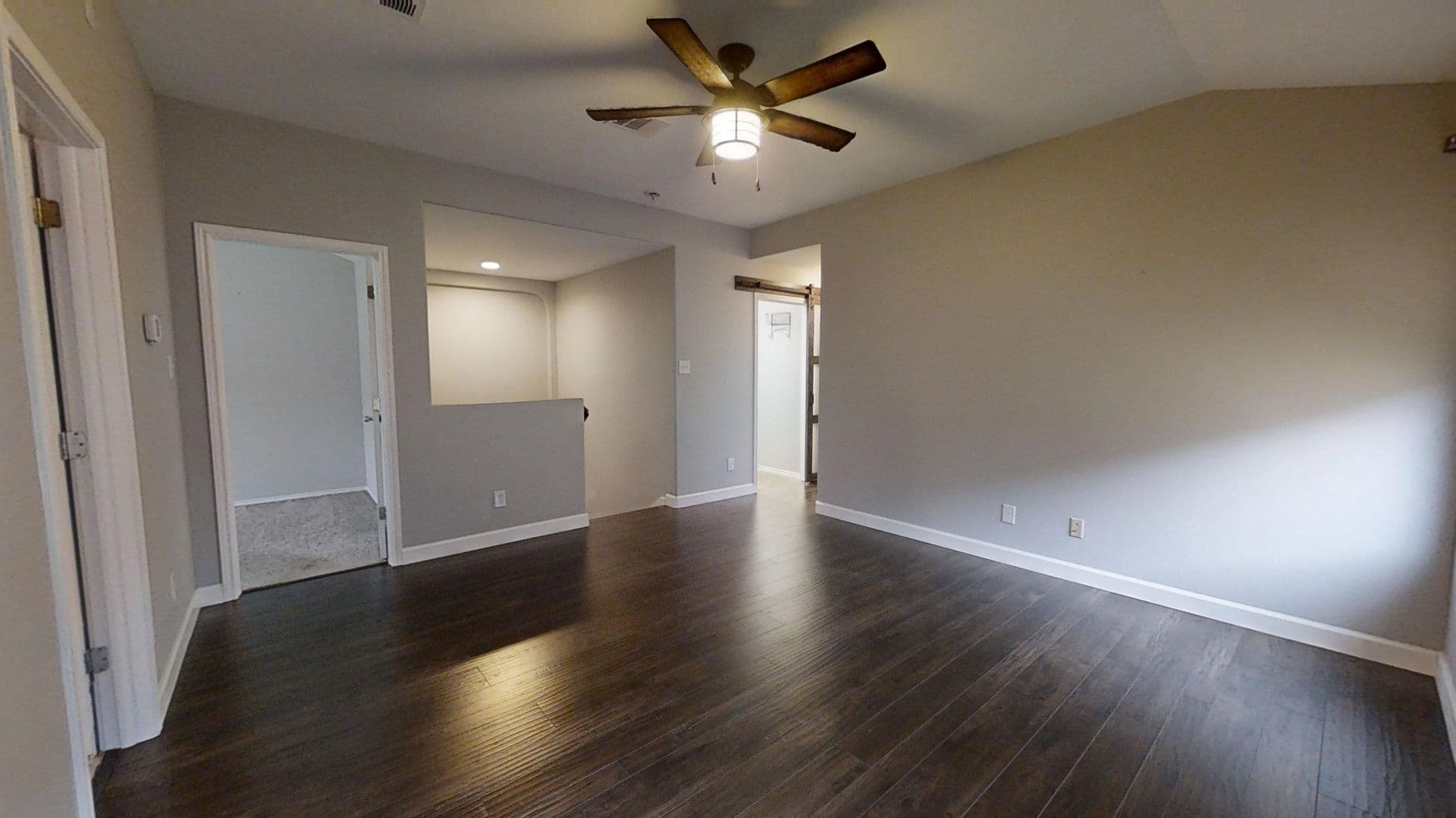 San Antonio House: 2915 Thunder Gulch