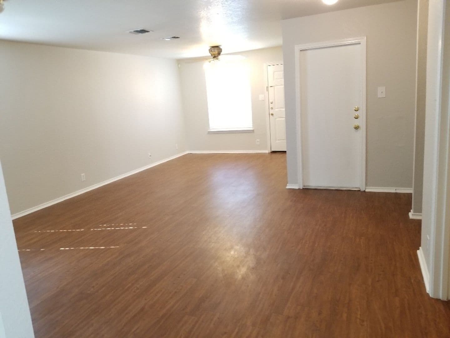 San Antonio House: 10627 Shaenpath