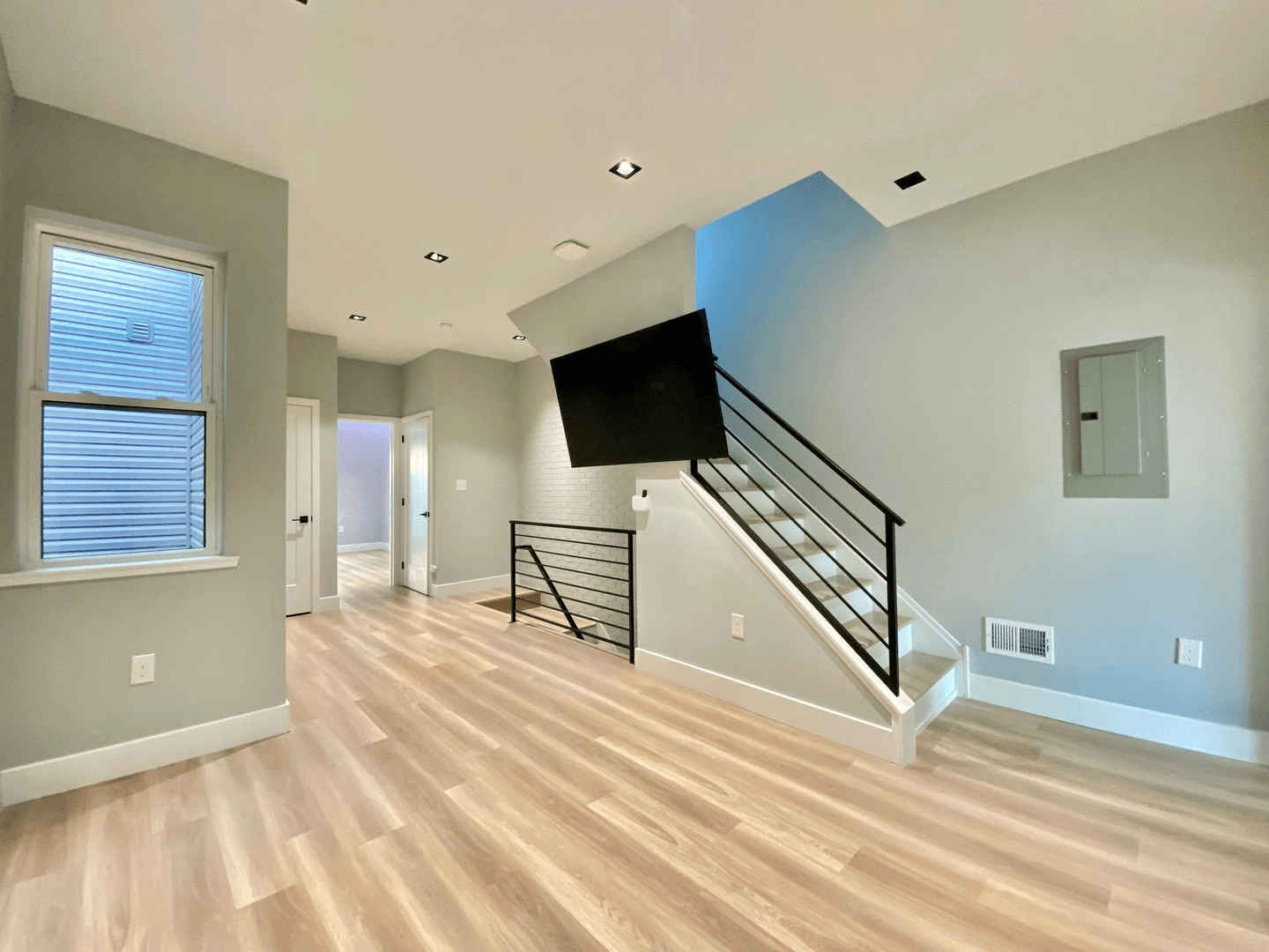 Philadelphia House: 1811 N WILLINGTON STREET