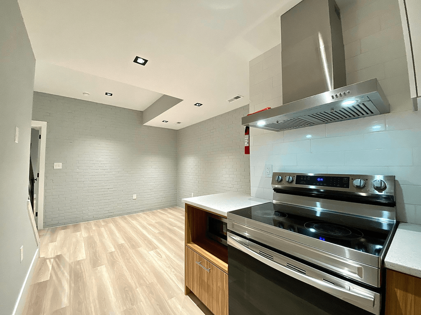 Philadelphia House: 1811 N WILLINGTON STREET