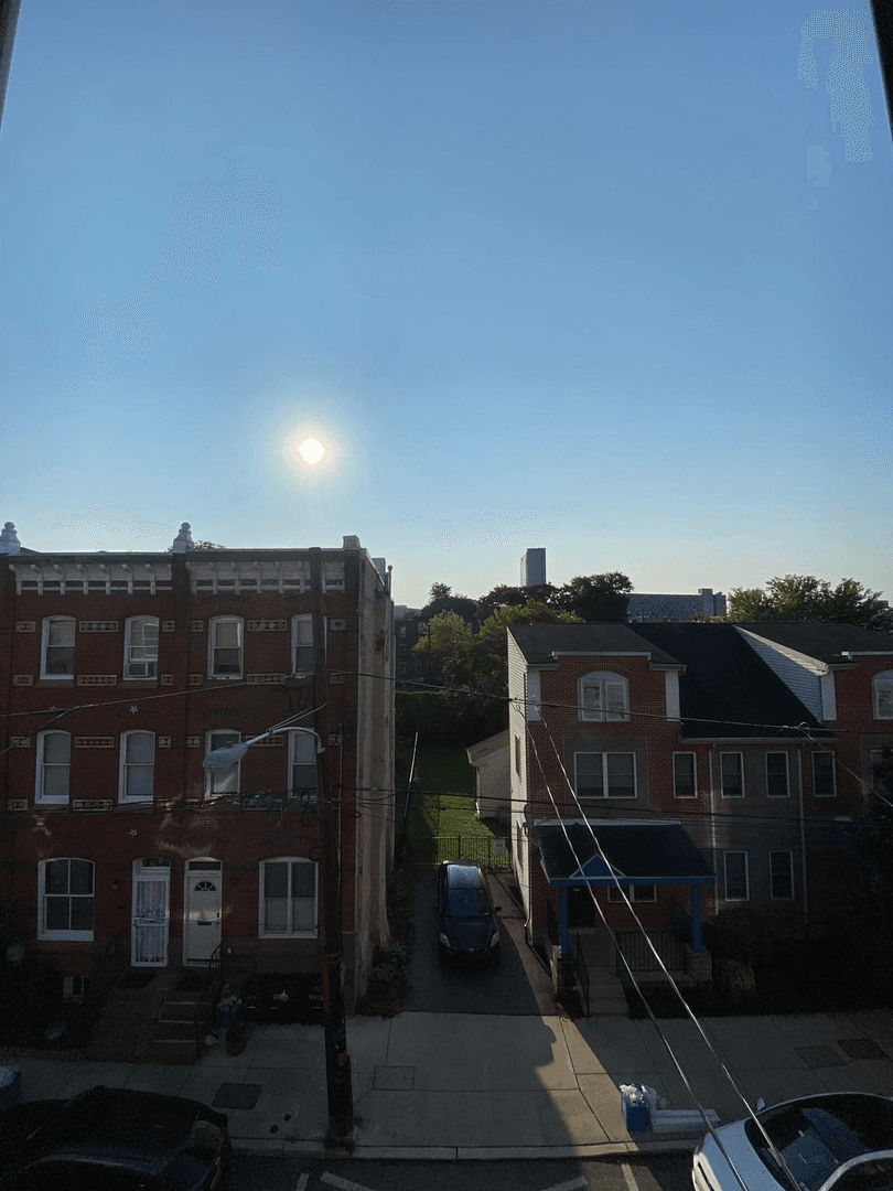Philadelphia House: 1811 N WILLINGTON STREET