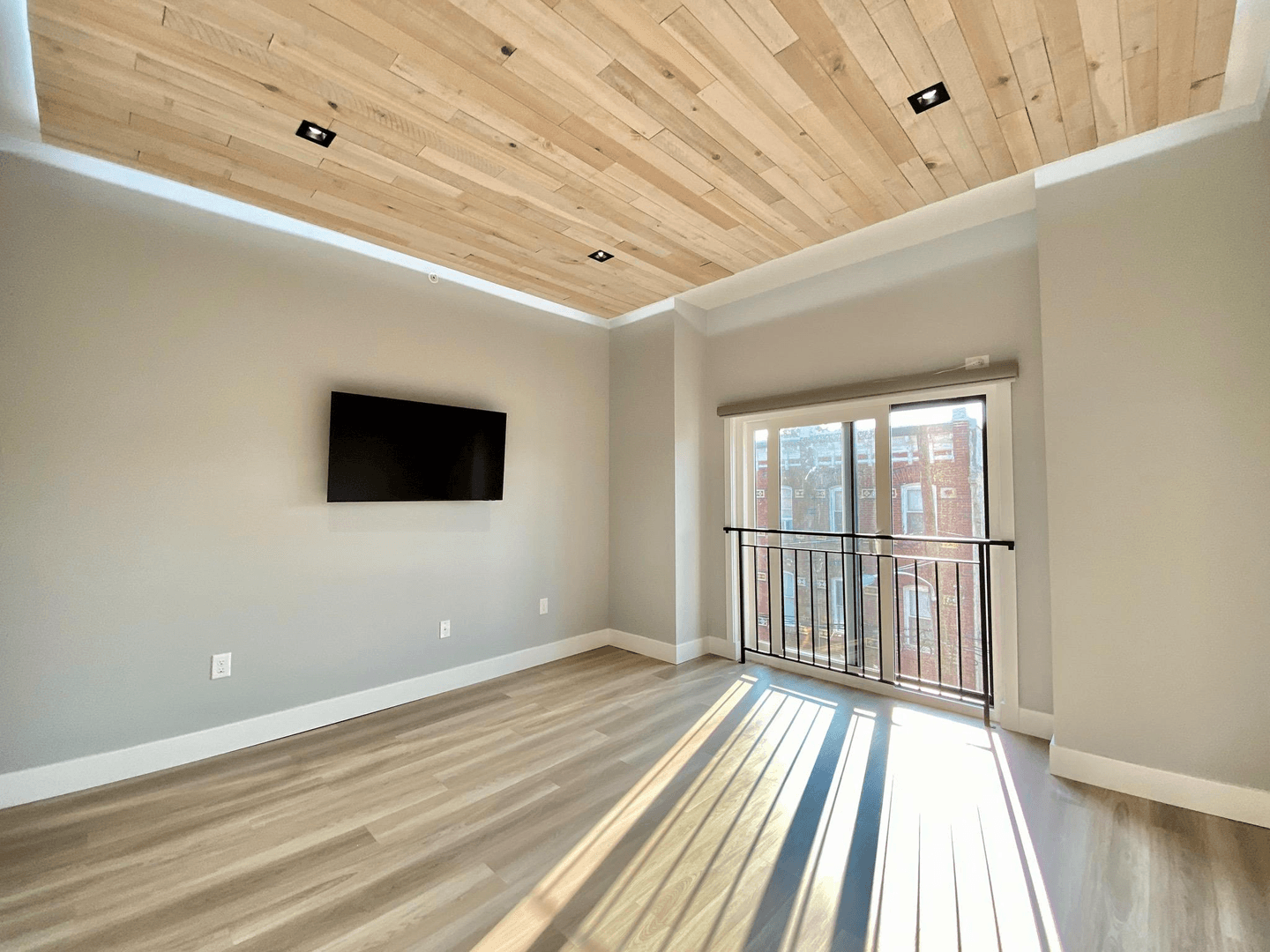 Philadelphia House: 1811 N WILLINGTON STREET