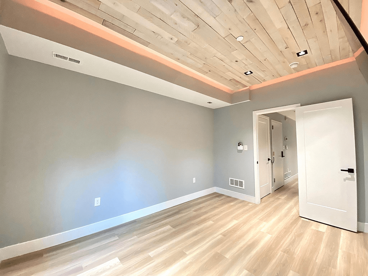 Philadelphia House: 1811 N WILLINGTON STREET