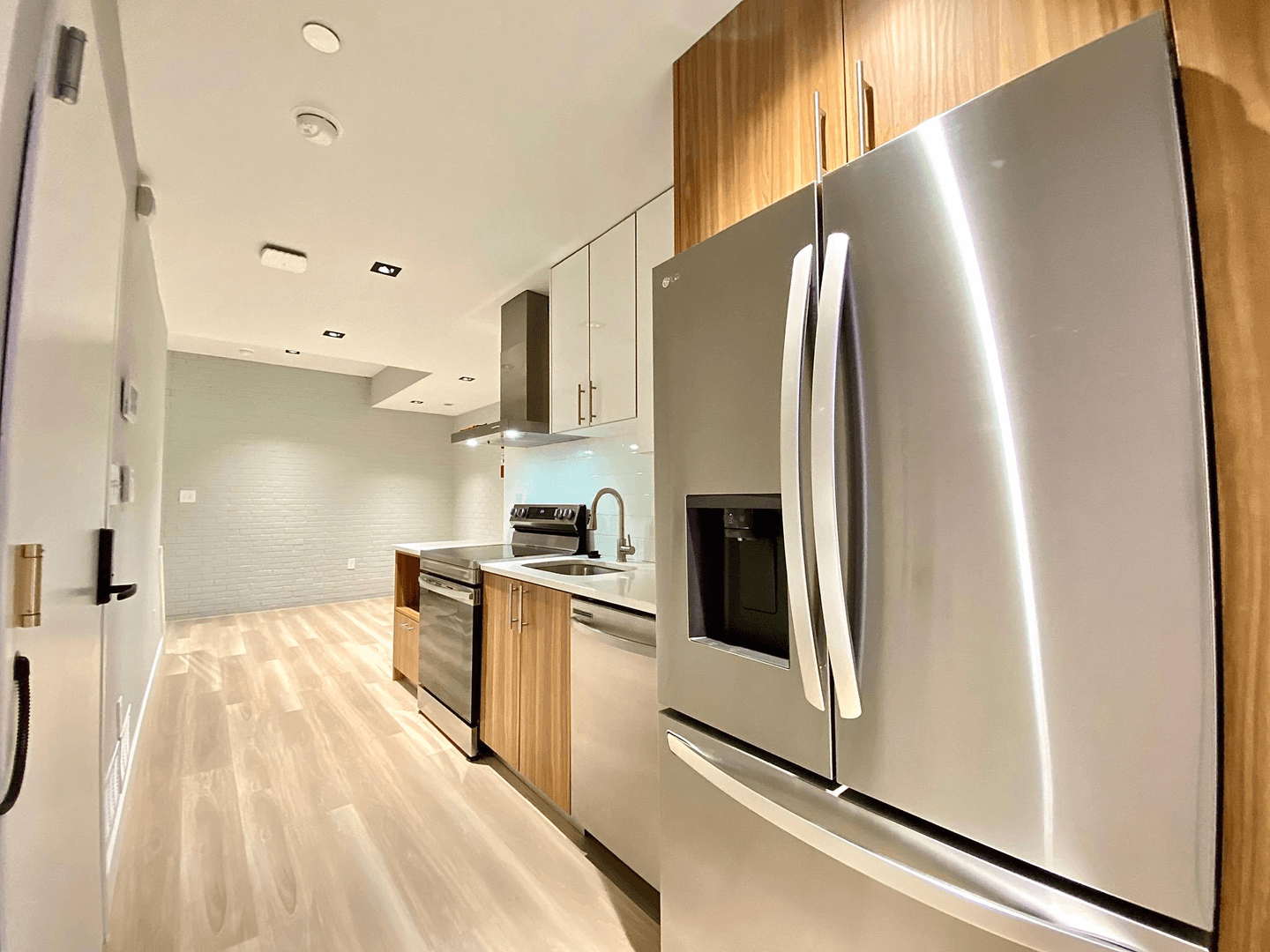 Philadelphia House: 1811 N WILLINGTON STREET