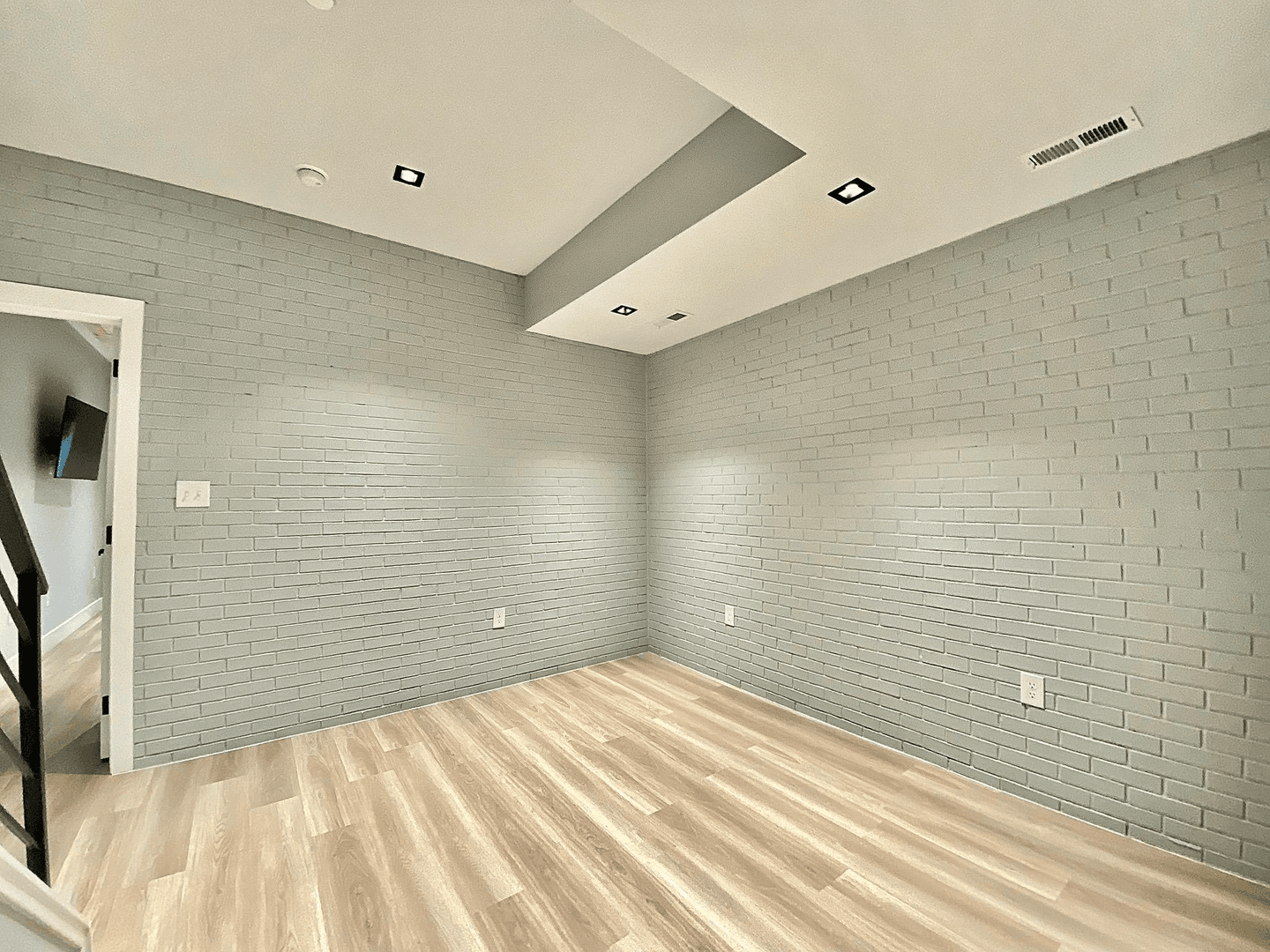 Philadelphia House: 1811 N WILLINGTON STREET