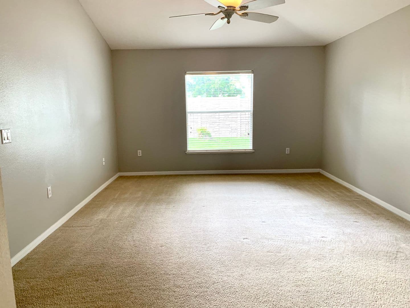 Land O Lakes House: 17010 Torvest Court