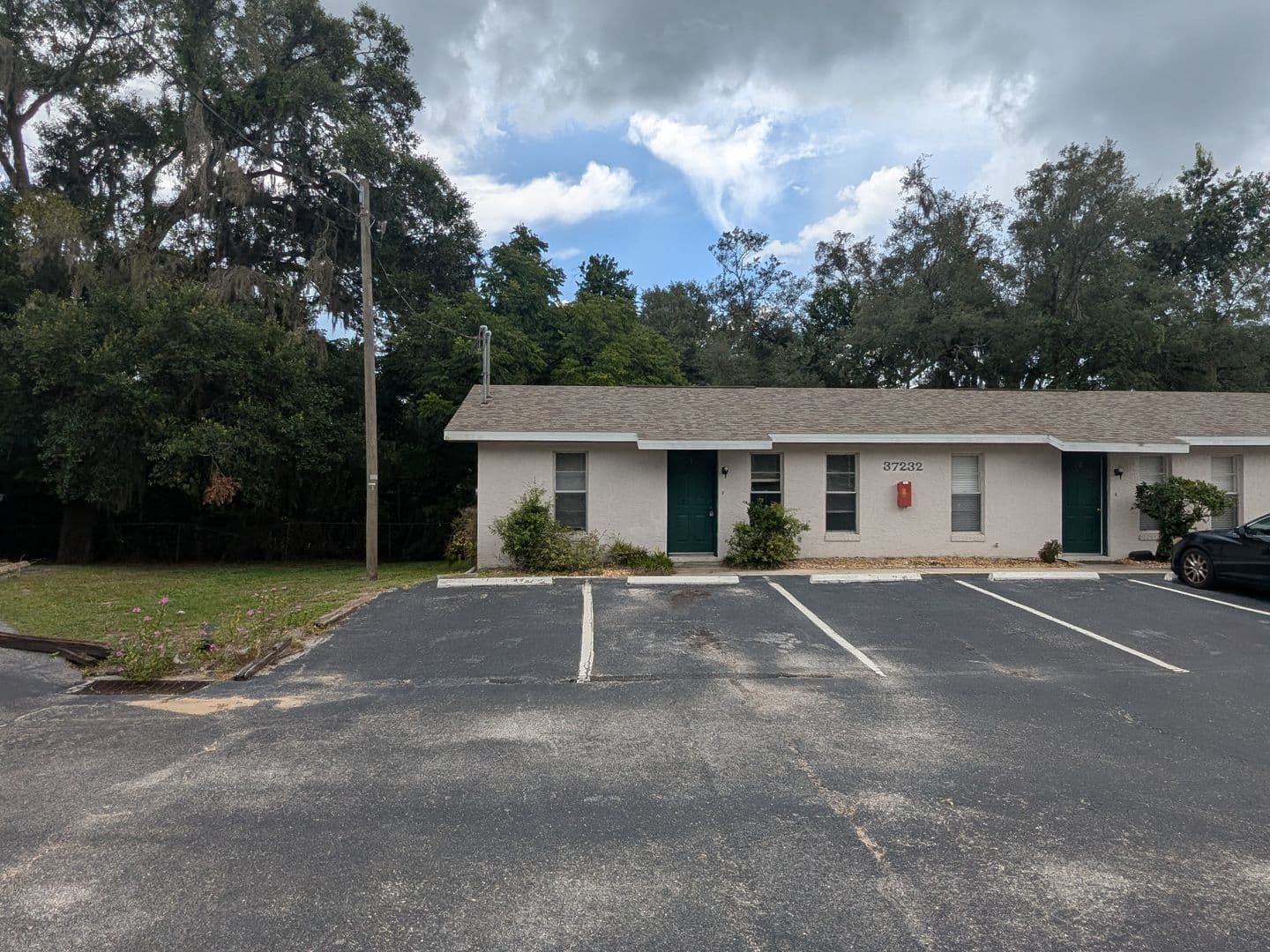 Dade City House: 37232 Clinton Avenue