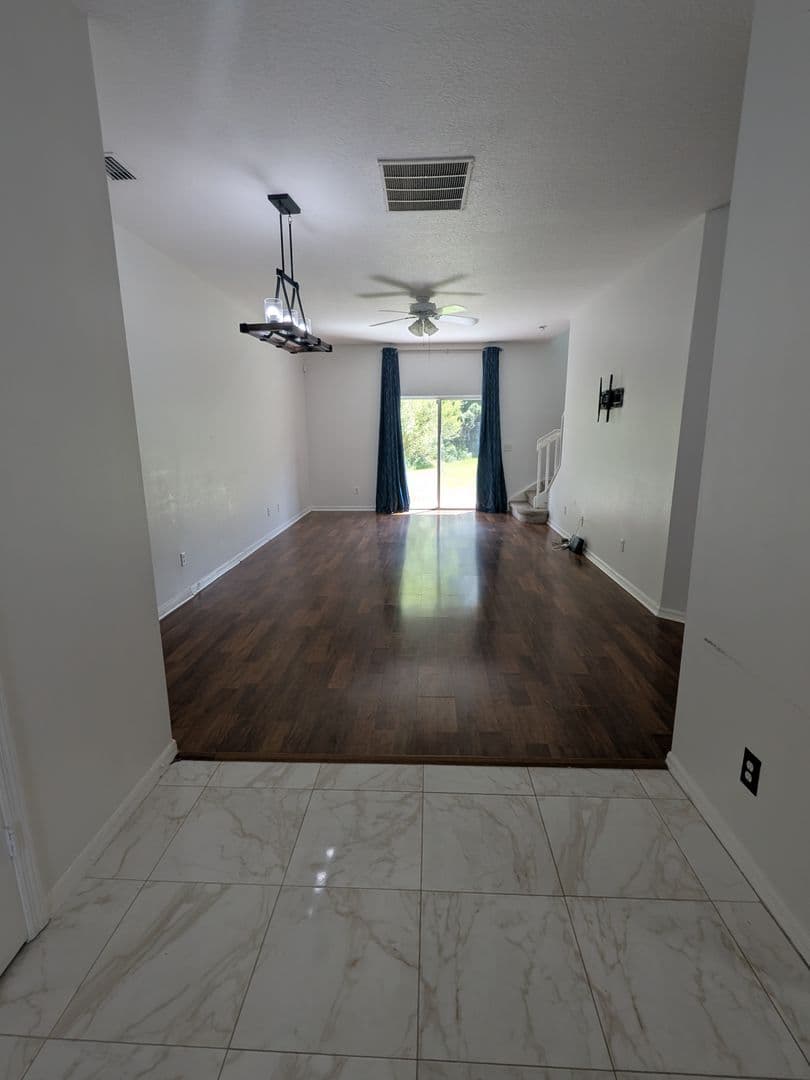 Tampa Townhome: 20405 Harvest Oak Ct.