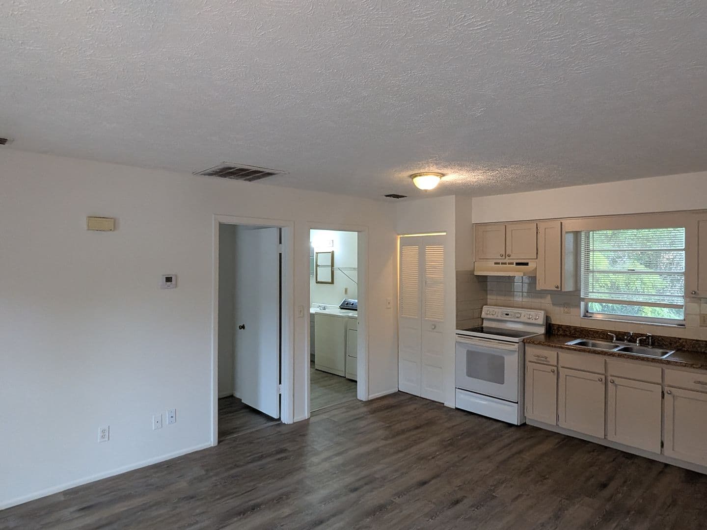 Dade City House: 37232 Clinton Avenue