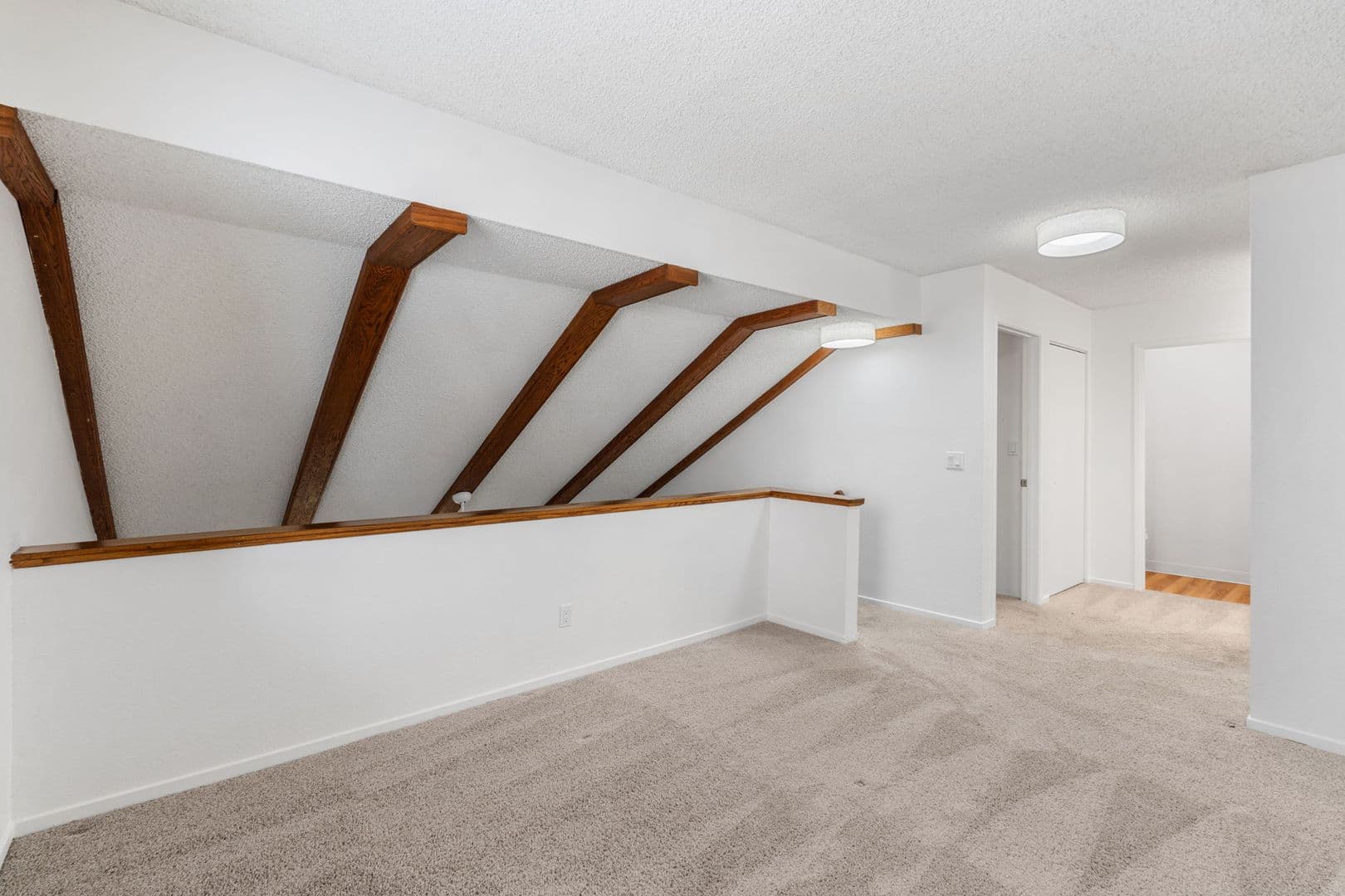 Reno Townhome: 1465 E Peckham Ln #6