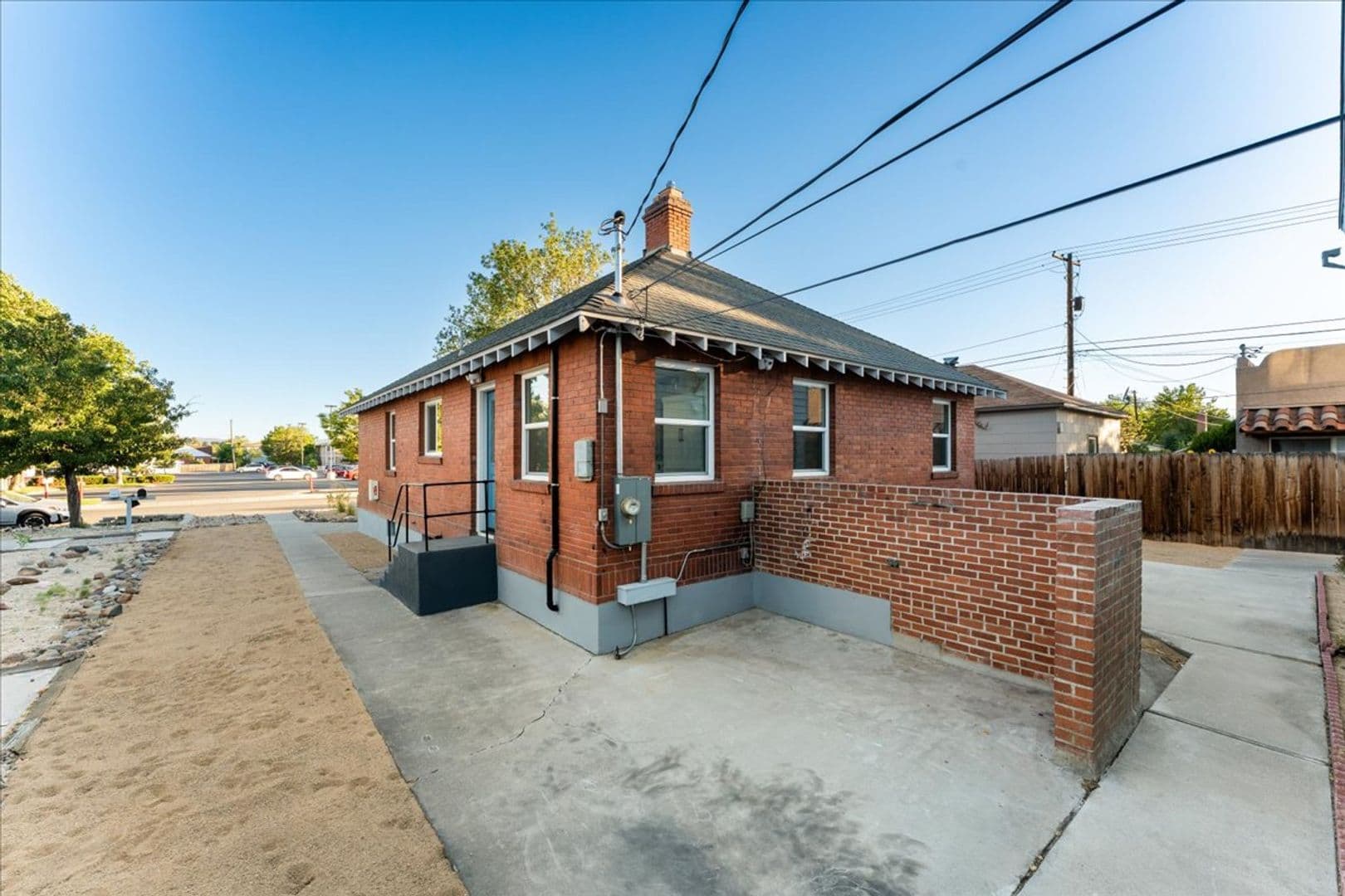 Reno Apartment: 315 Crampton Street