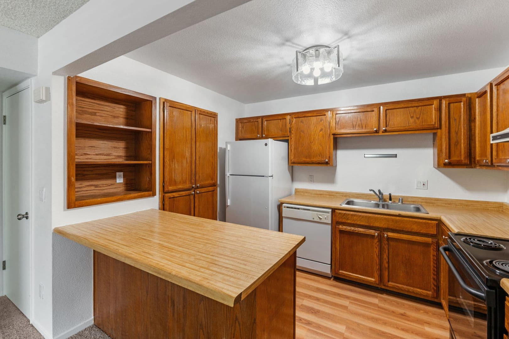 Reno Townhome: 1465 E Peckham Ln #6