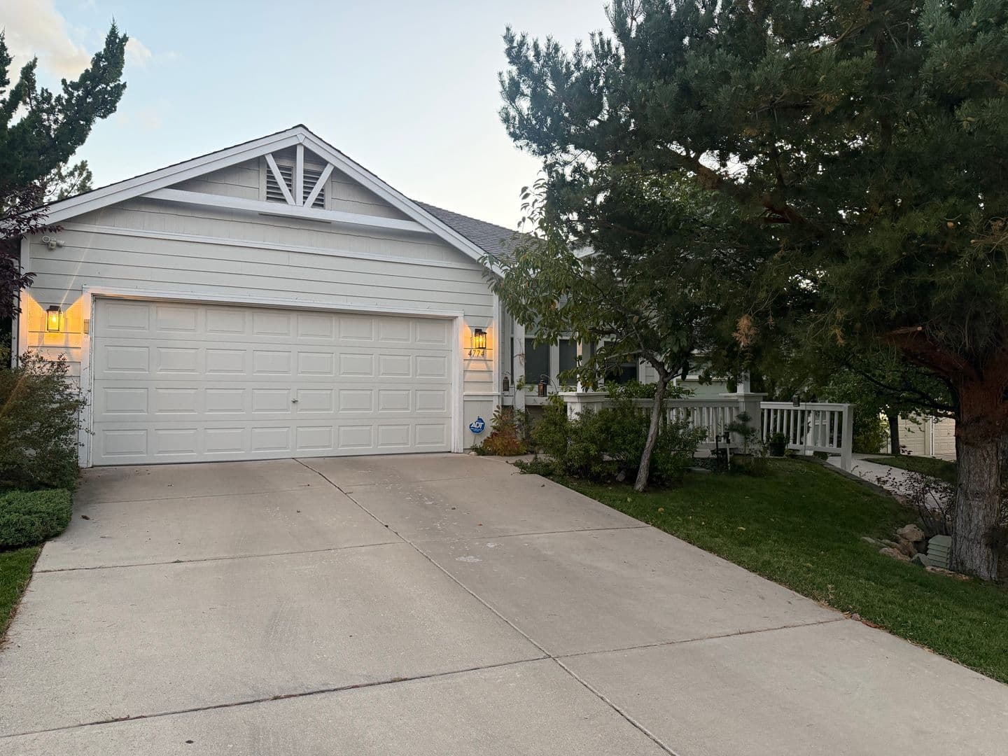 Reno House: 4774 Cedarhill Lane