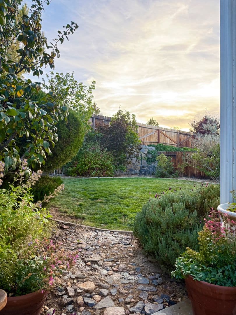 Reno House: 4774 Cedarhill Lane