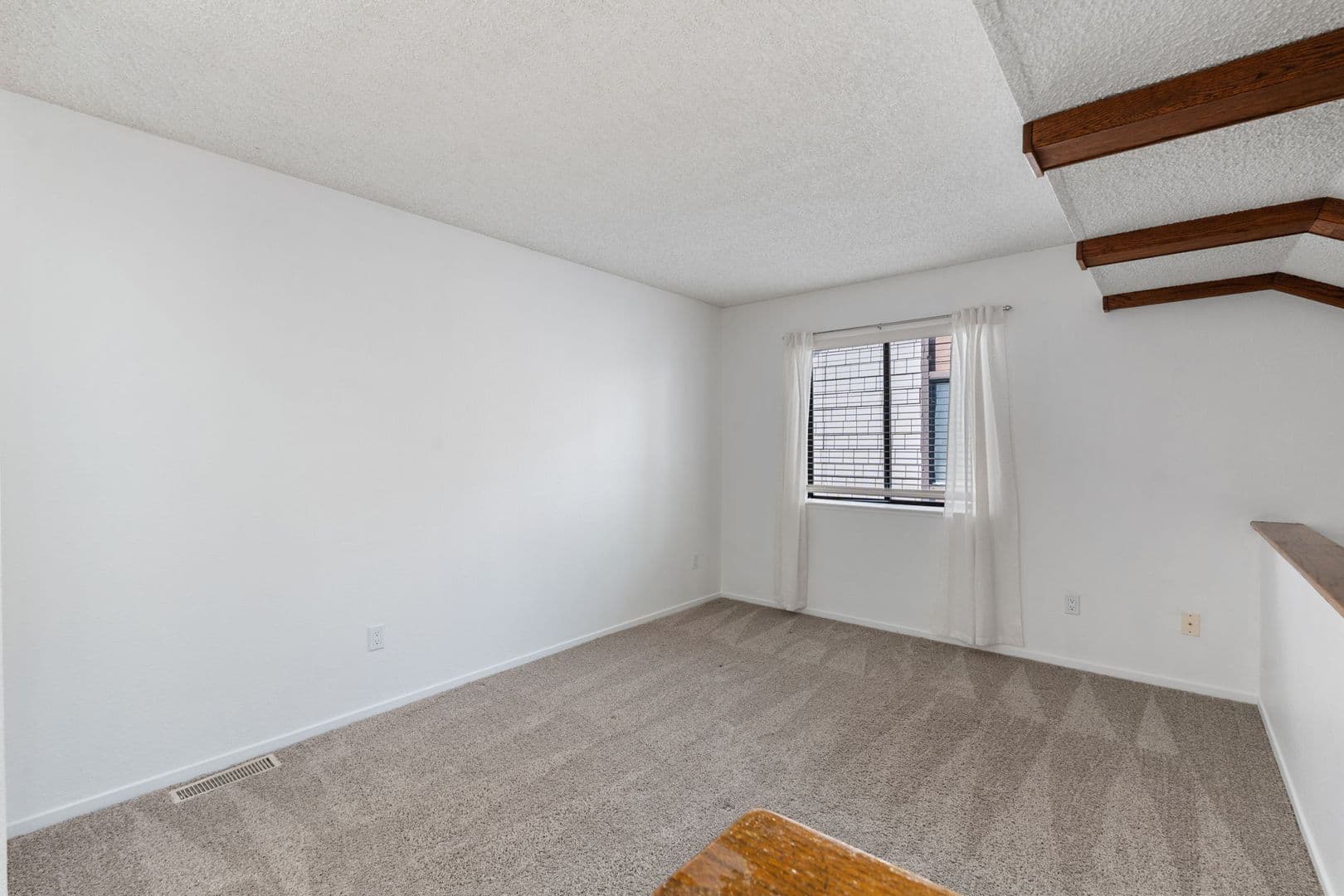 Reno Townhome: 1465 E Peckham Ln #6