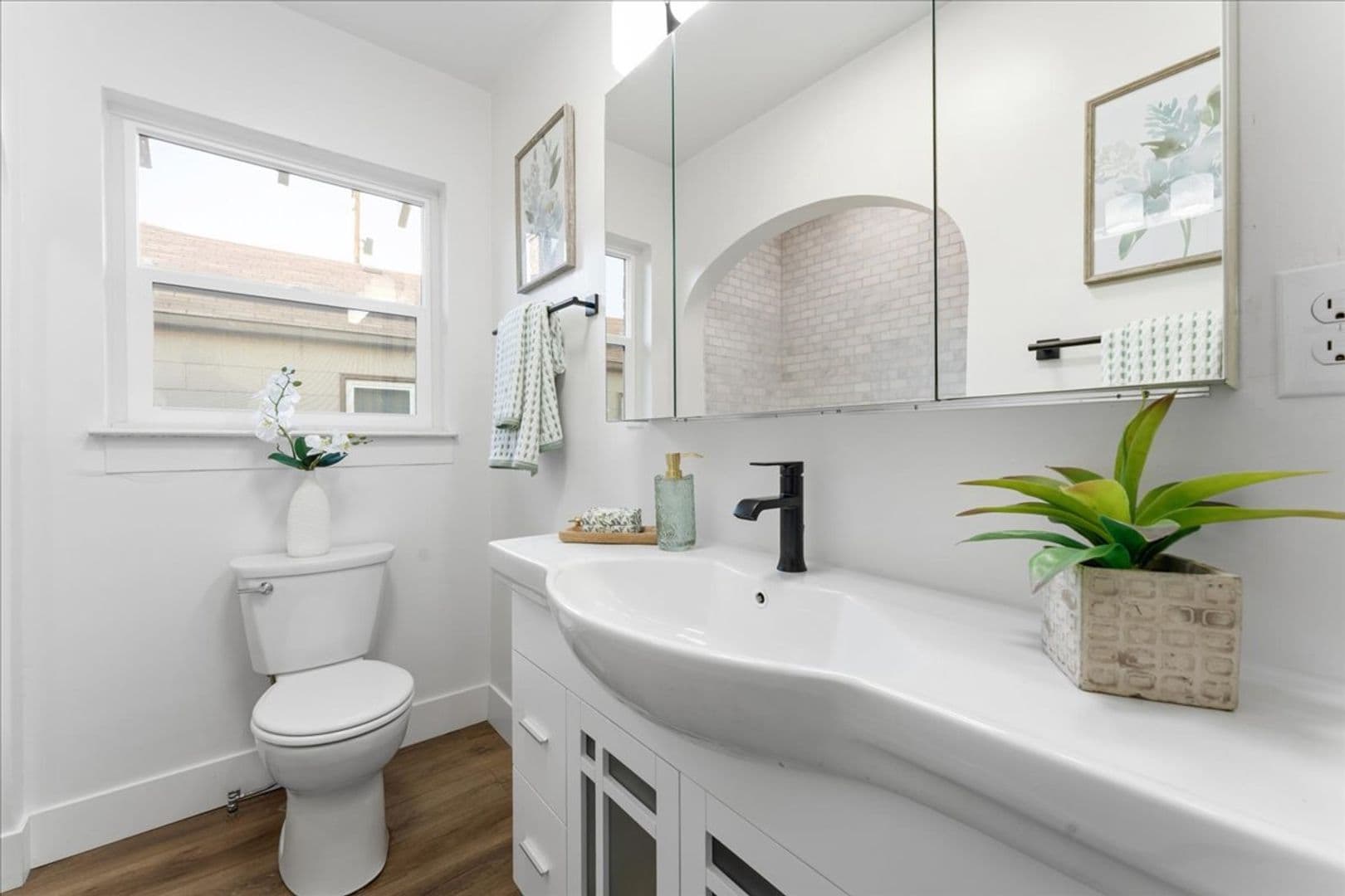 Reno Apartment: 315 Crampton Street