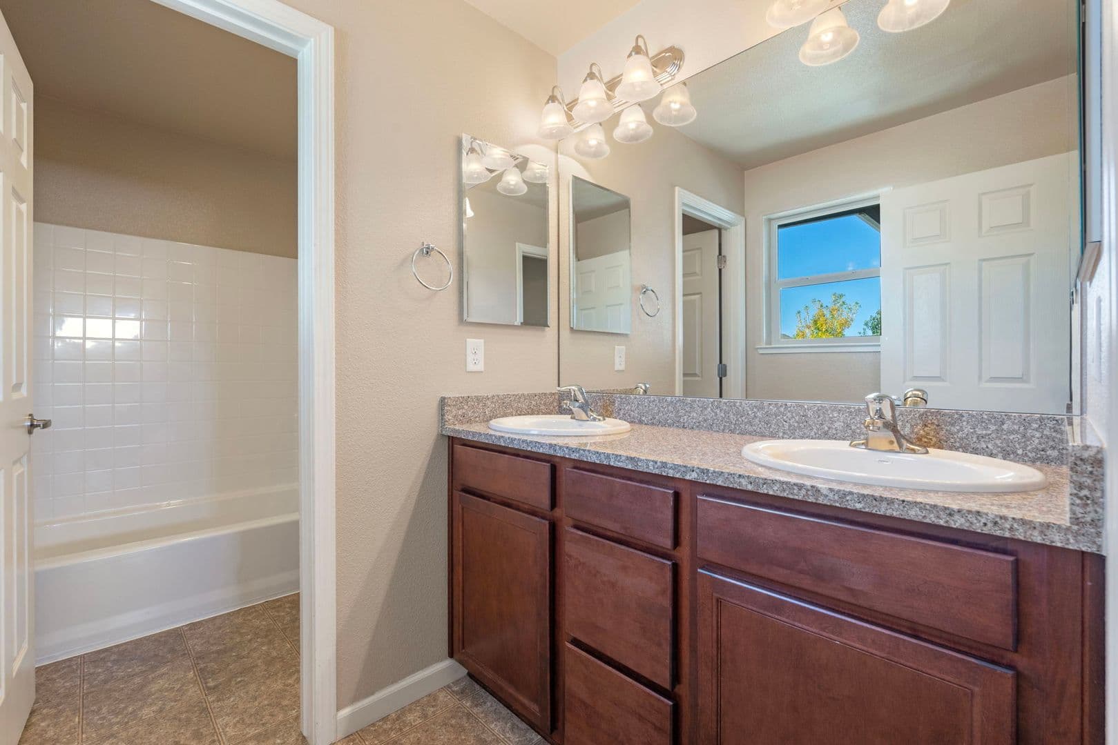 Reno House: 3663 Hollywood Park Dr