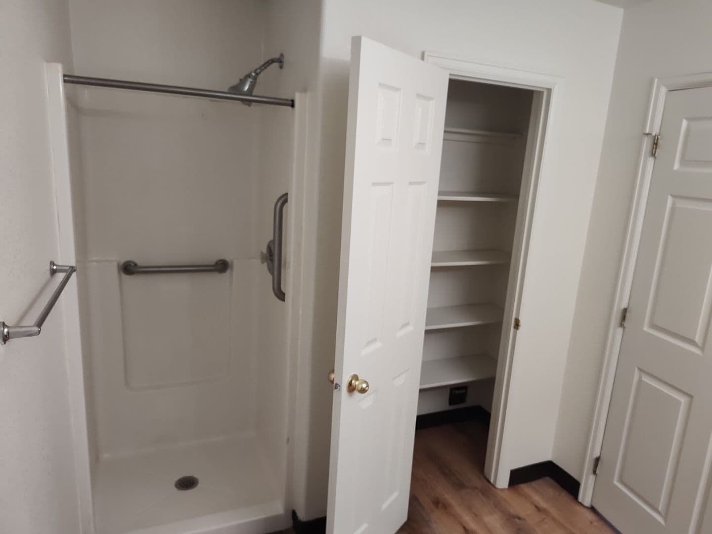 Pueblo Apartment: 1700 N Reading Ave