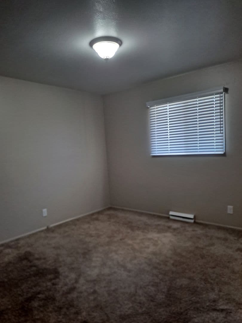 Pueblo Apartment: 1626-1628 Hollywood Dr.
