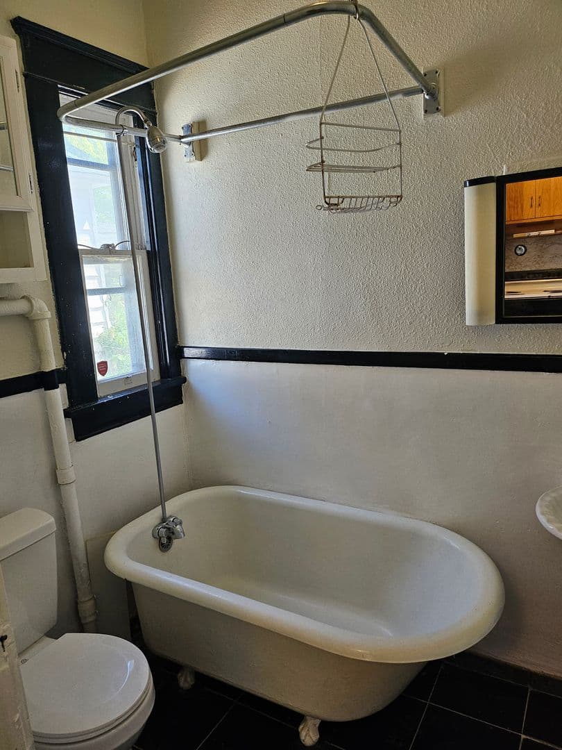 Pueblo House: 1223 Claremont Ave