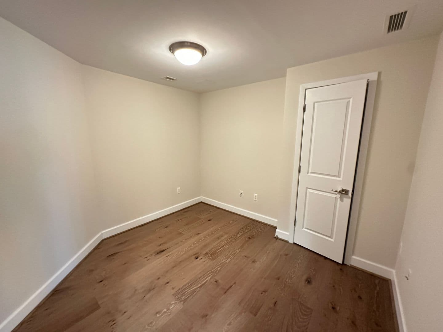 Bethesda Condo: 7171 Woodmont Ave #606-A