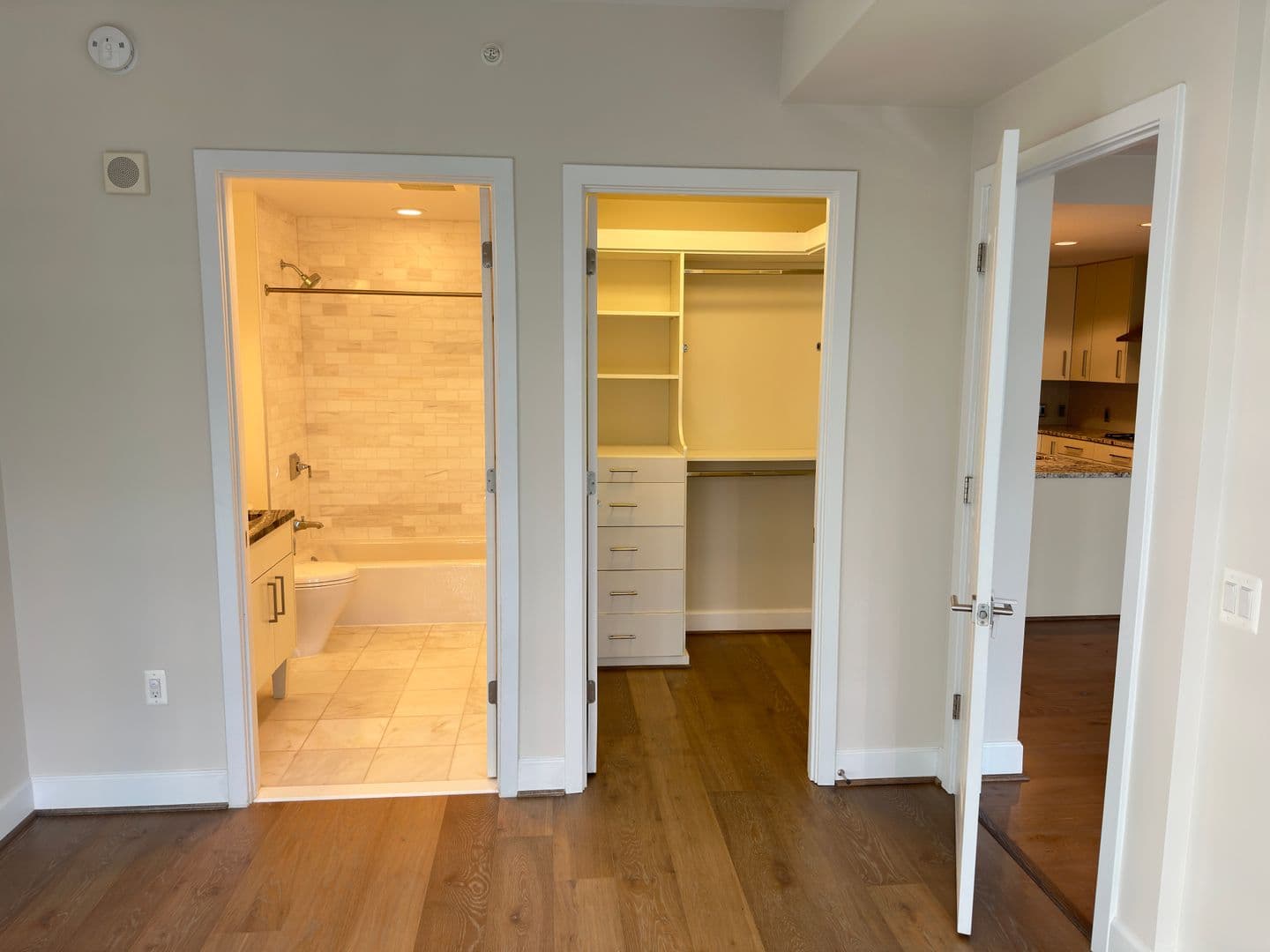 Bethesda Condo: 7171 Woodmont Ave #606-A