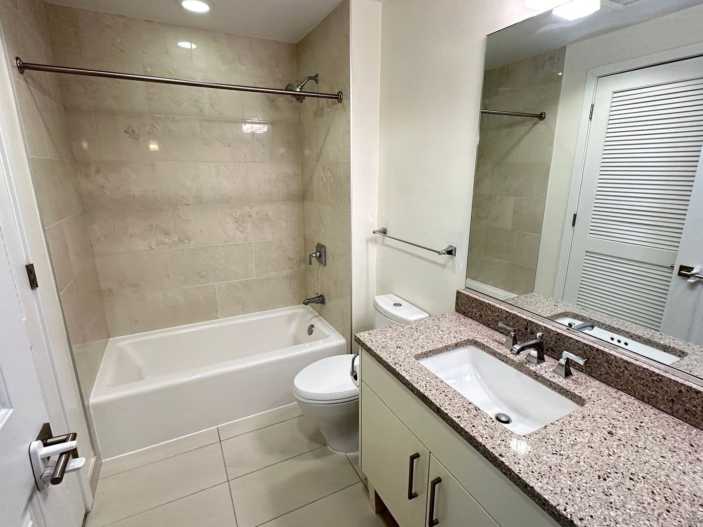 Bethesda Condo: 7171 Woodmont Ave #606-A