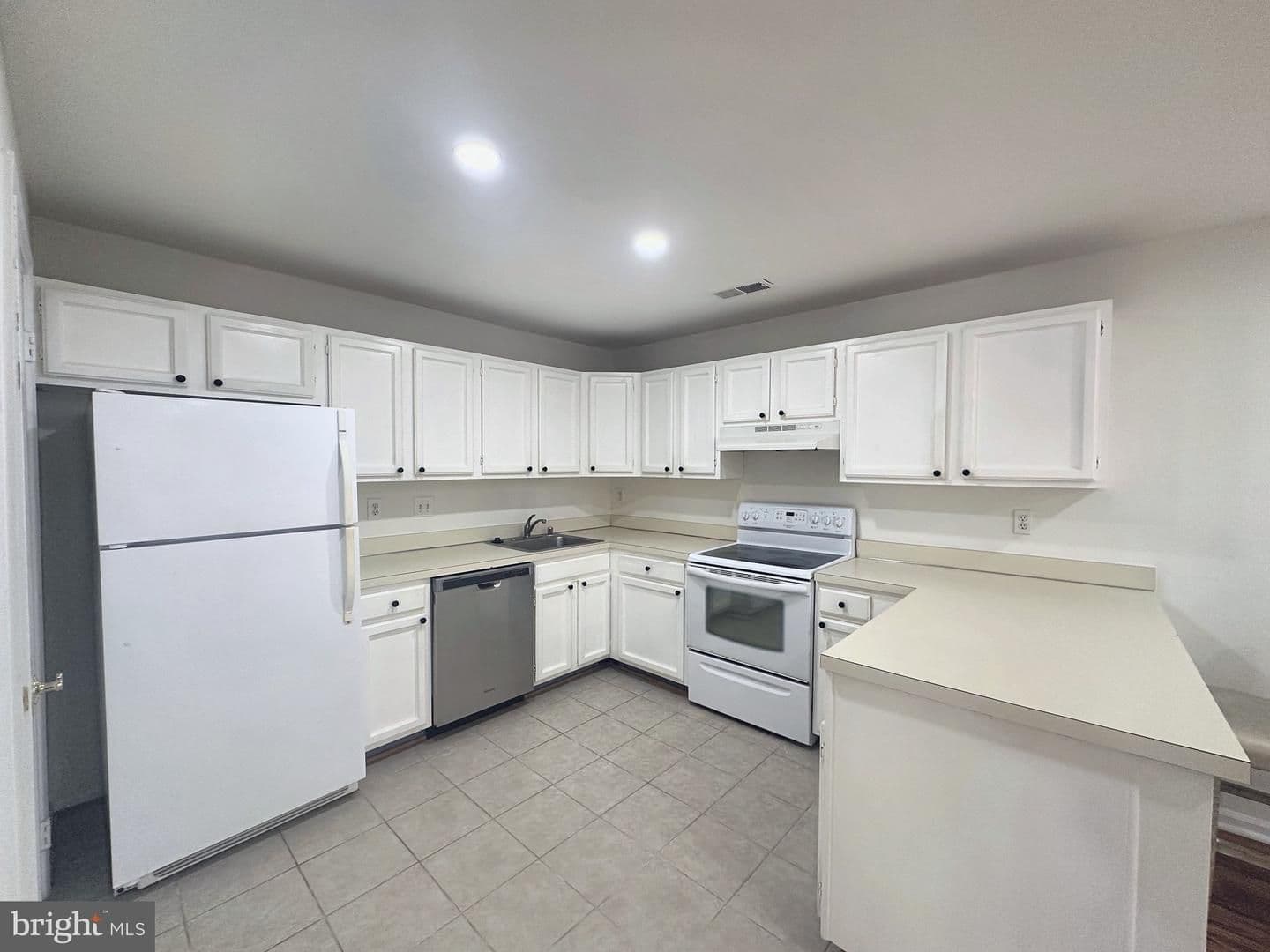 Rockville House: 10708 Kings Riding Way #T-2-19,