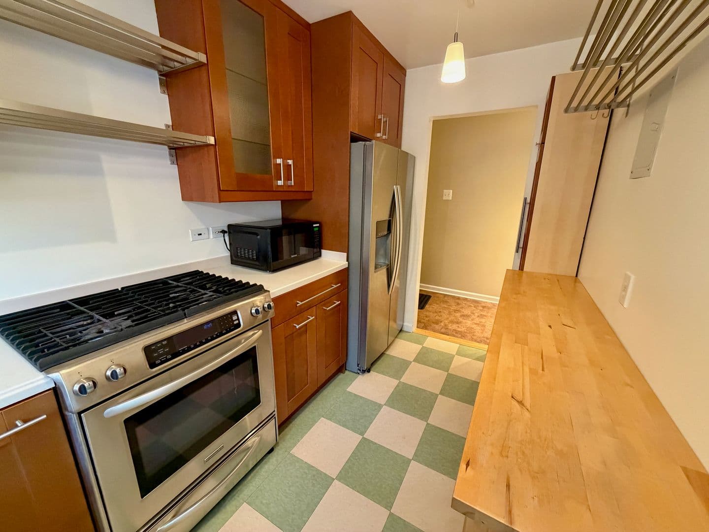 Bethesda Condo: 10506 Weymouth St #204