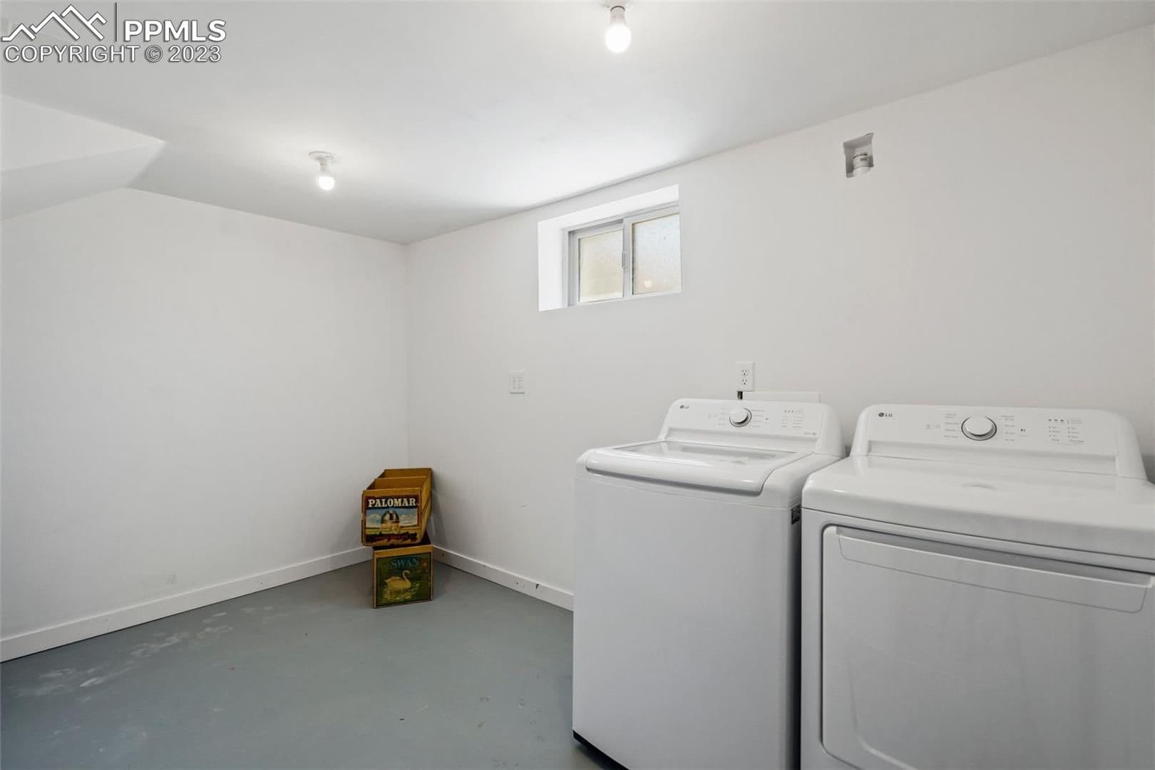 Colorado Springs House: 1609 E Platte Ave
