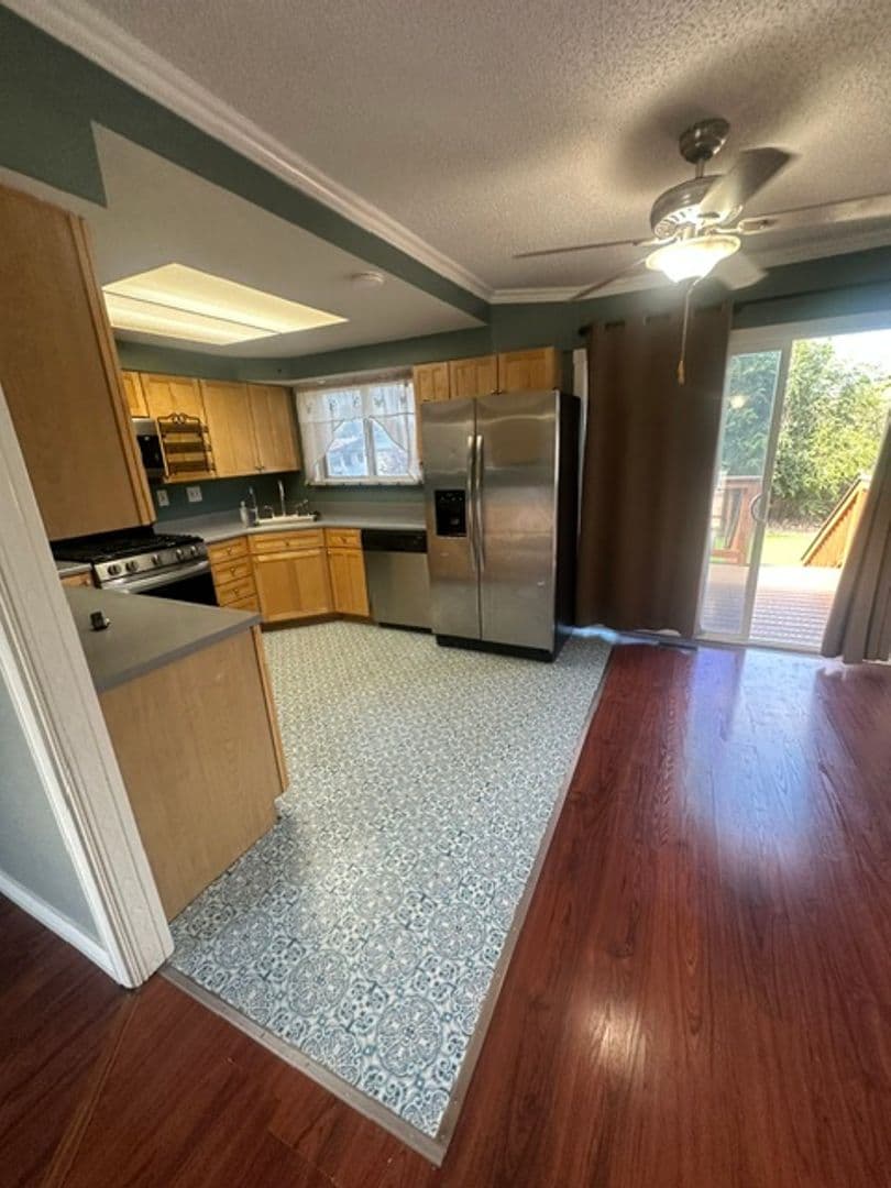 Fountain House: 7370 Sugarloaf Terrace