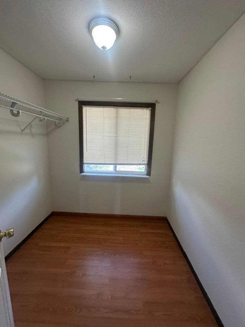 Fountain House: 7370 Sugarloaf Terrace