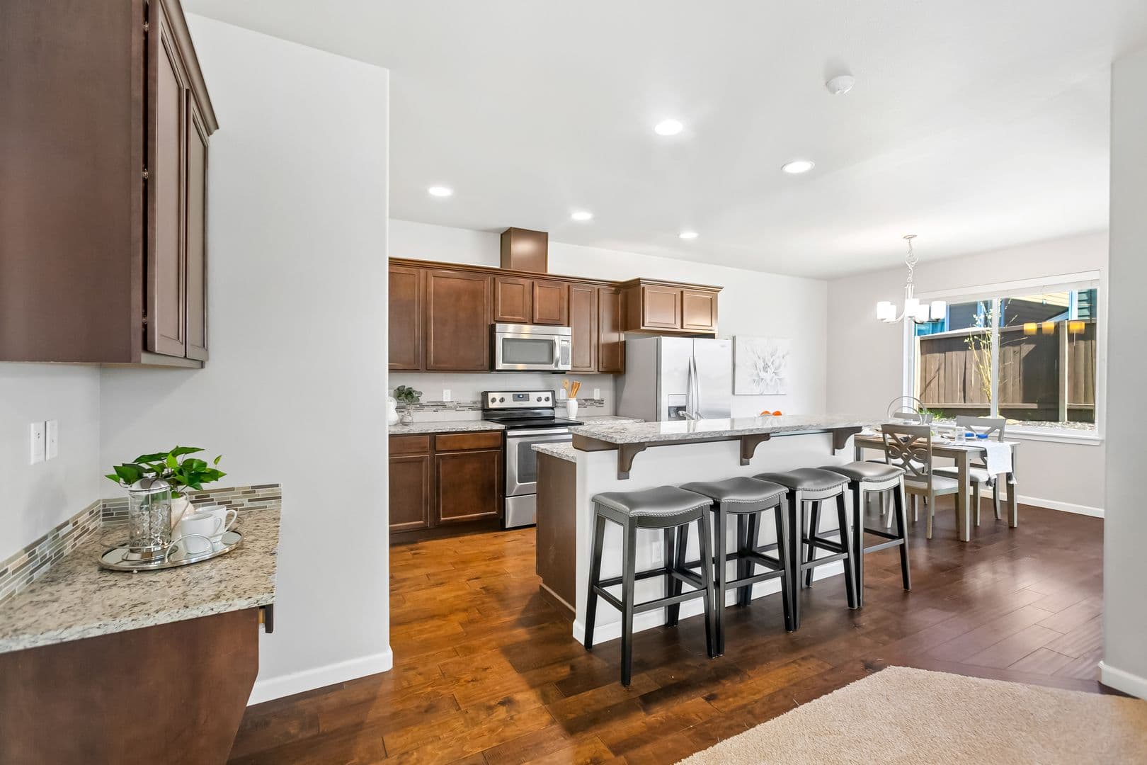 Bremerton House: 3824 Discovery Ave SW