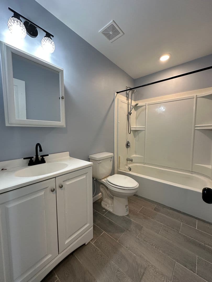 Sicklerville House: 18 Harrington Lane