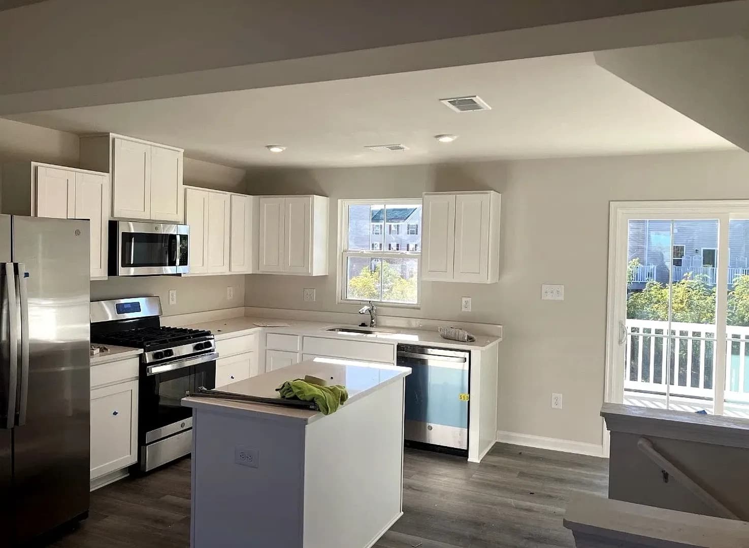 Beverly House: 39 F Parsons