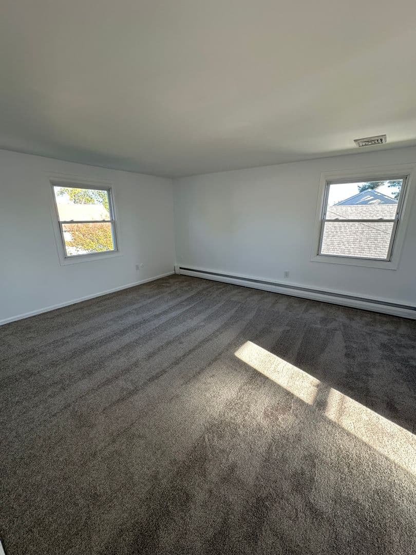 Willingboro House: 20 Peppermint Ln