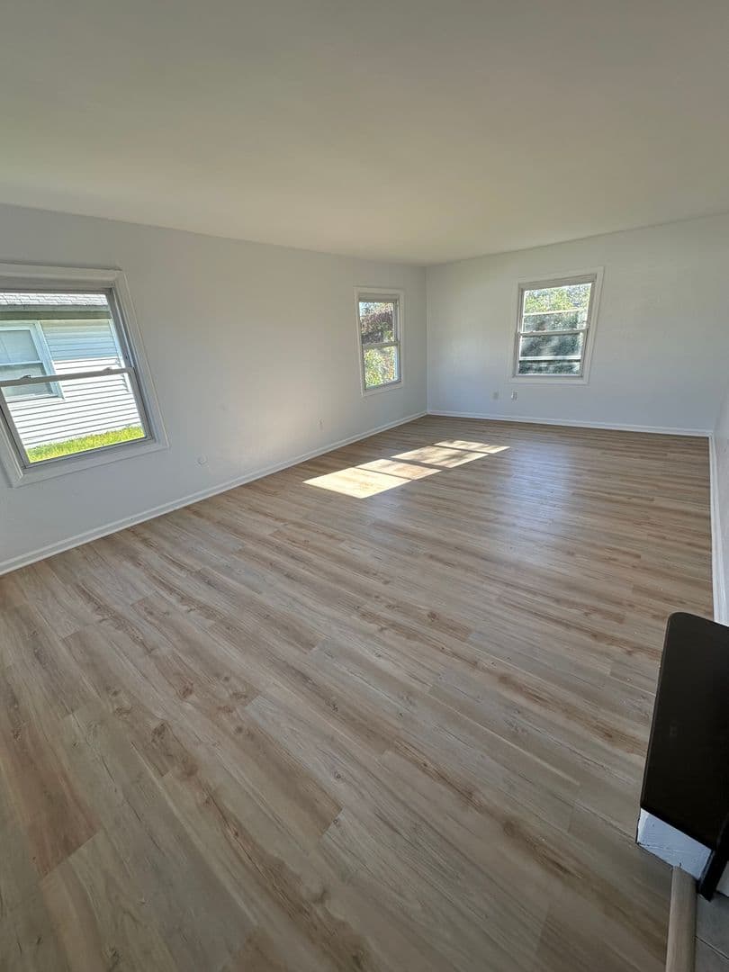 Willingboro House: 20 Peppermint Ln