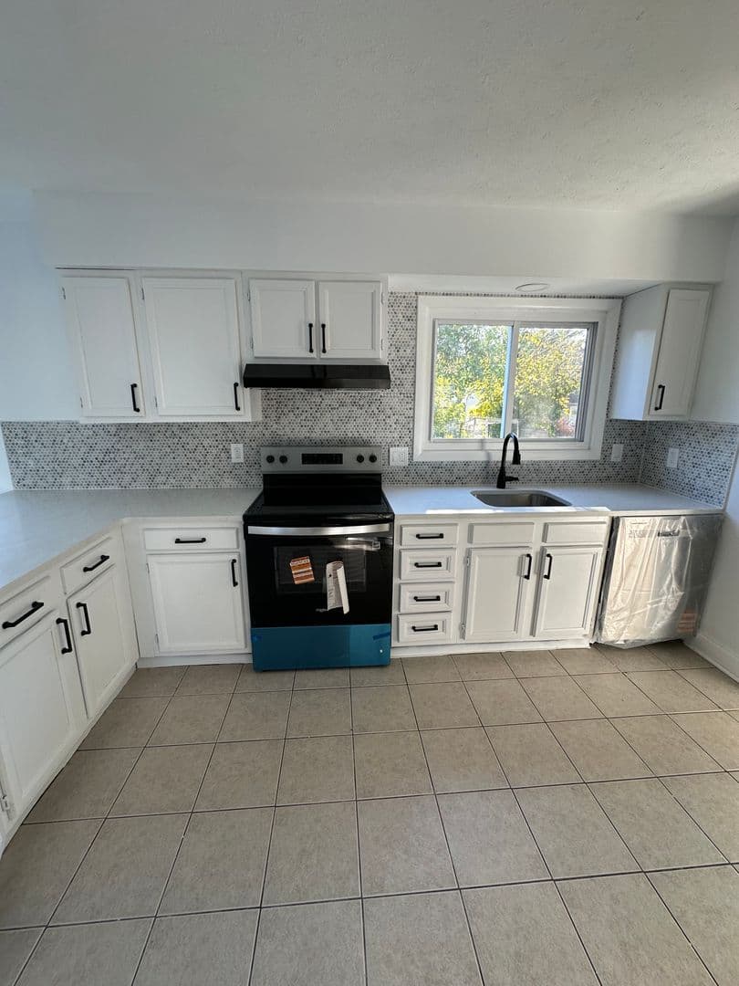 Willingboro House: 20 Peppermint Ln