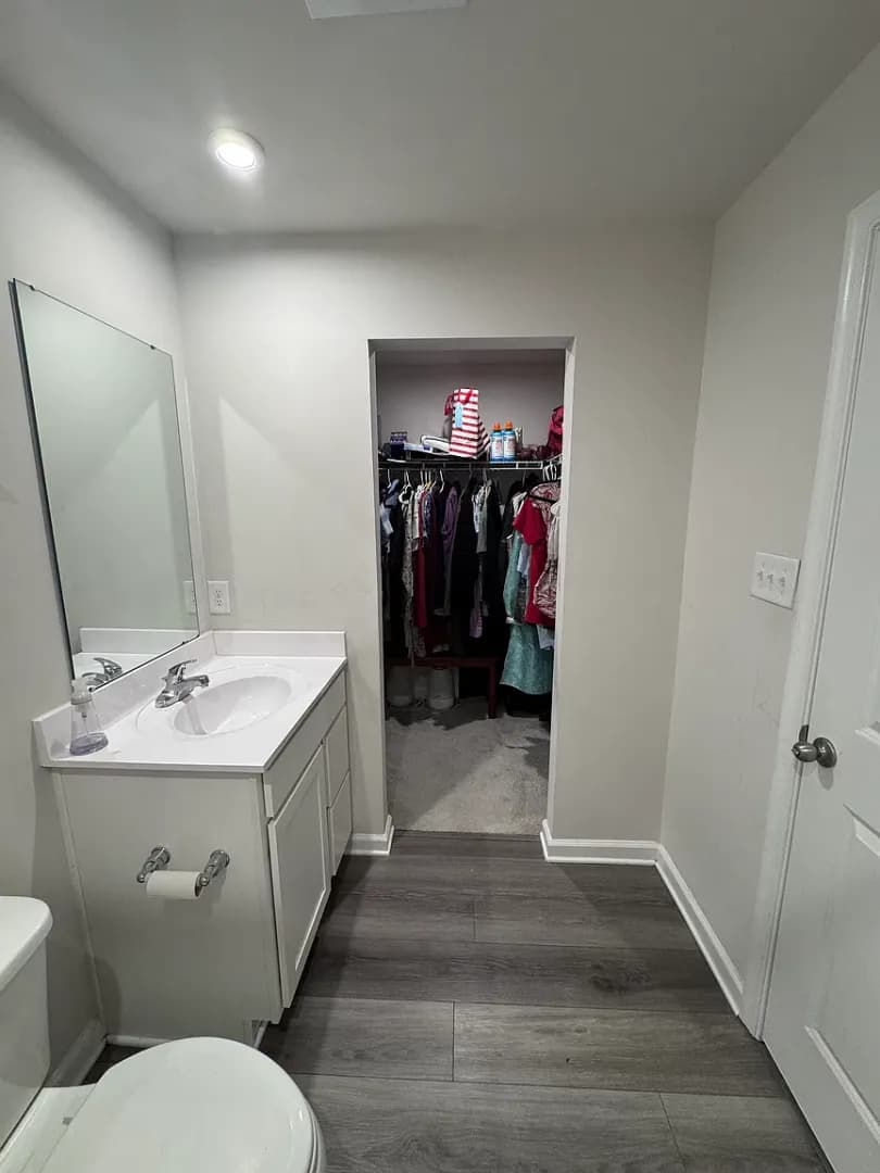 Beverly House: 39 F Parsons