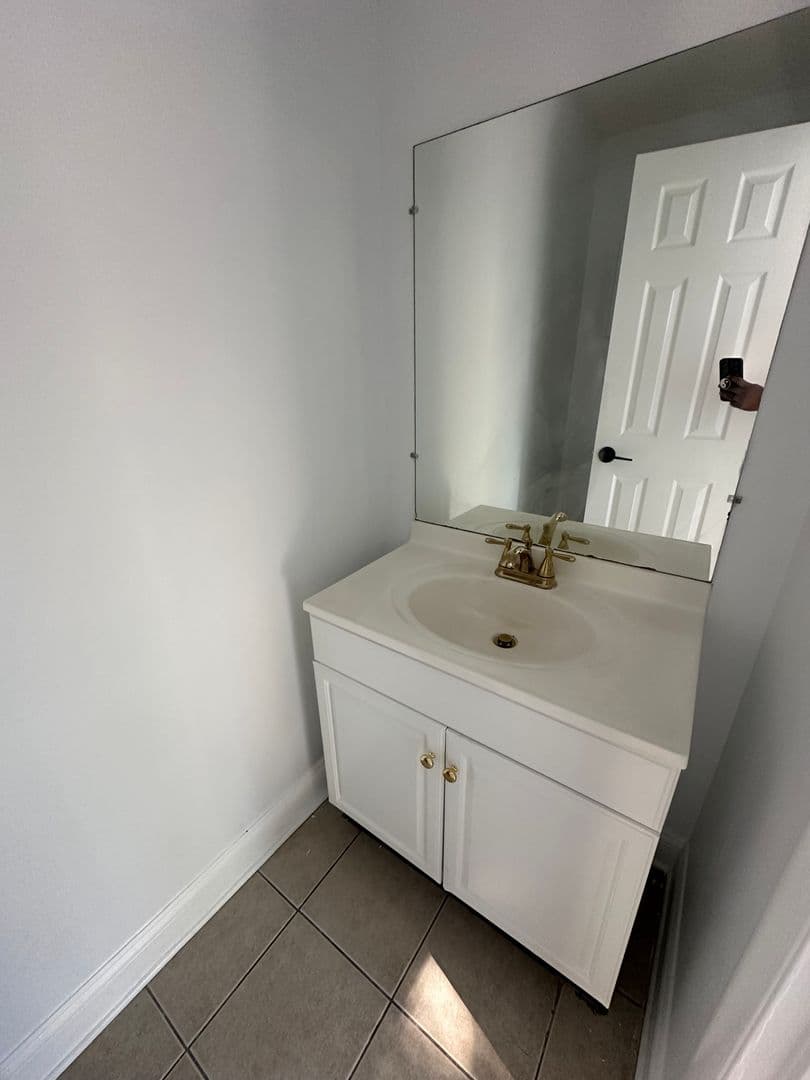 Willingboro House: 20 Peppermint Ln