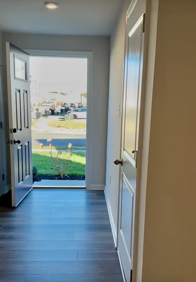 Beverly House: 39 F Parsons
