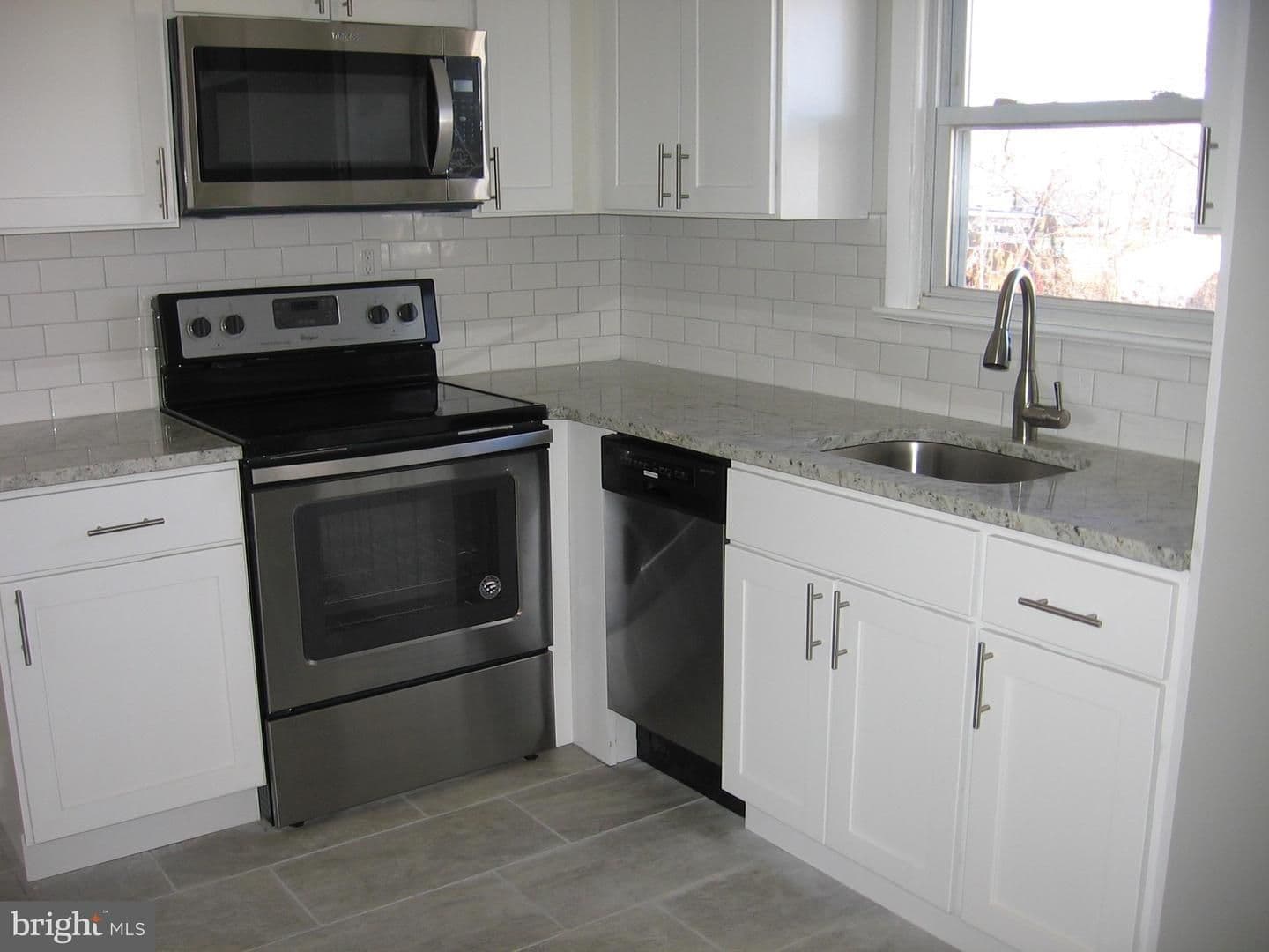 Burlington City House: 7 W 7th St