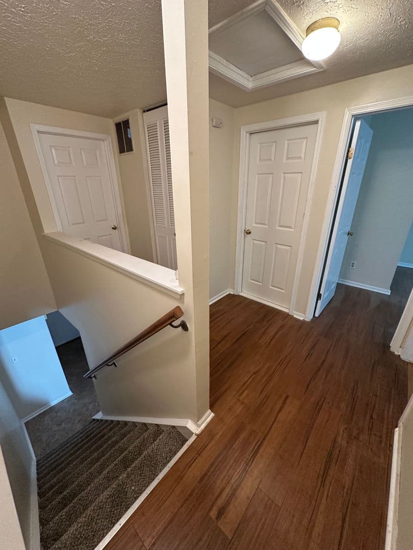 Marlton Townhome: 44 Waterview Ct