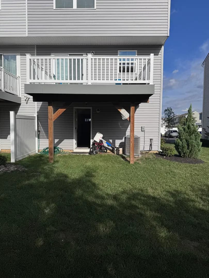 Beverly House: 39 F Parsons