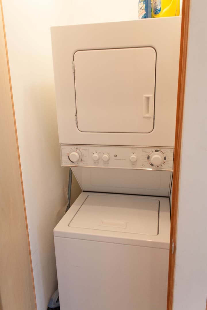 Albuquerque Apartment: 117 Richmond SE
